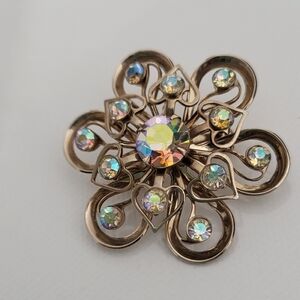 Vintage Aurora Borealis Goldtone Crystal Flower Brooch